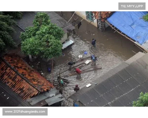 印尼雅加达暴雨致比赛延期引发赛程冲突或影响赛事公平性 印尼雅加达暴雨致比赛延期引发赛程冲突或影响赛事公平性